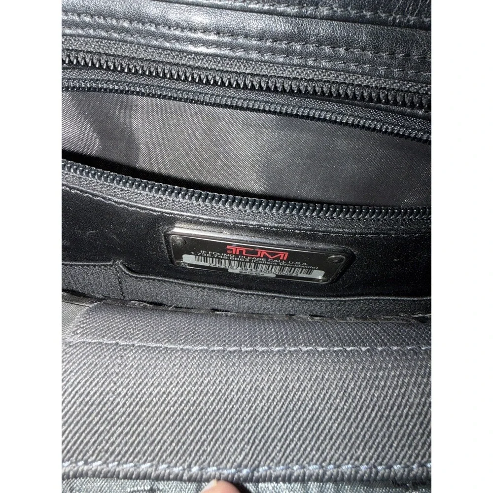 Tumi Leather Messenger Laptop Crossbody Tote Black Bag Pockets L